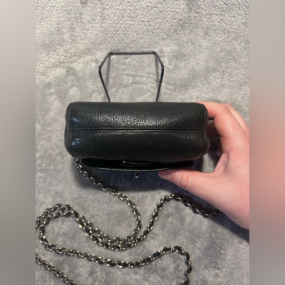 Mulberry Mini Lily Black Pebbled Leather Crossbody on Chain - Picture 7 of 12